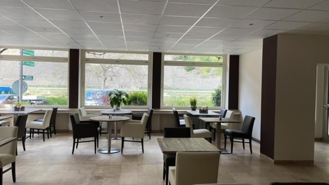 Hotel Zur Winzergenossenschaft Эрнст Экстерьер фото
